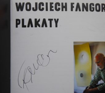 DĄBROWSKI PIOTR - Wojciech Fangor. Plakaty [katalog z autografem]